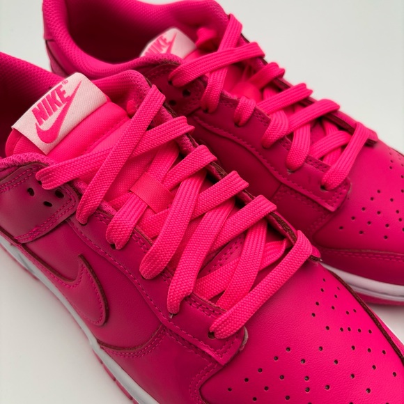 Women’s Nike Dunk Low Sneaker Hyper Pink Lifestyle Shoes. - Picture 7 of 7